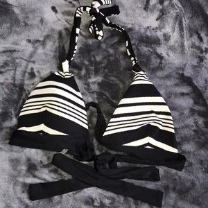 Vitamin A bikini top (black and white)